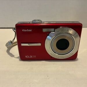 Kodak Digital Camera EasyShare MD1063 10.3MP Red